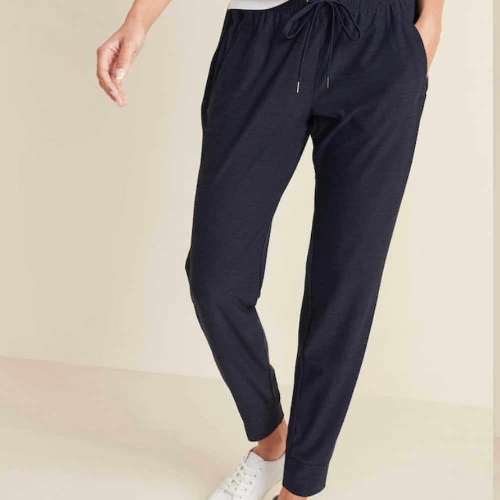 Old Navy Active Mid-Rise Breathe ON Joggers